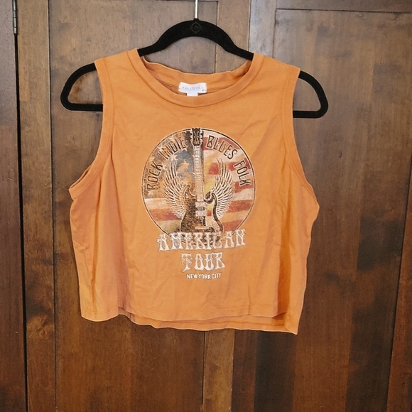 Shirt and skirt - Picture 1 of 3